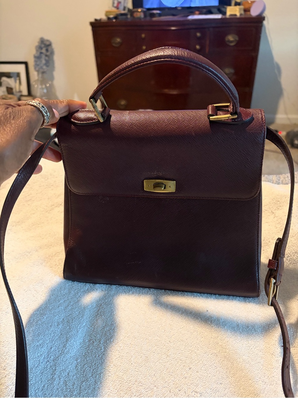 Structured Top-Handle Vintage CoachWomen’s Bag in Deep Burgundy